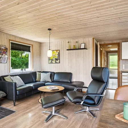 Peder - 950m From The Sea By Interhome *