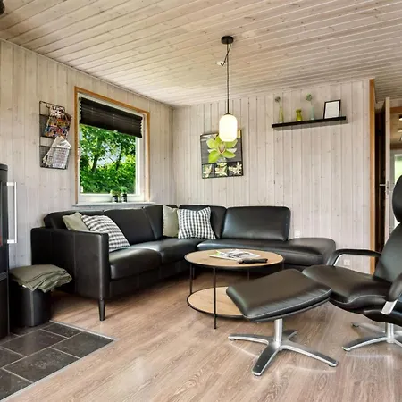 Peder - 950m From The Sea By Interhome