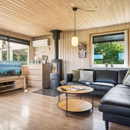 Сasa de vacaciones Peder - 950m From The Sea By Interhome Hejls