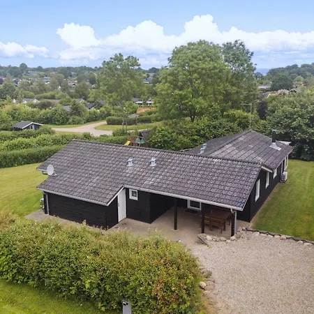 Ferienhaus Peder - 950m From The Sea By Interhome *