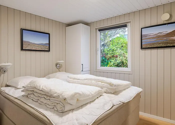 Peder - 950m From The Sea By Interhome *