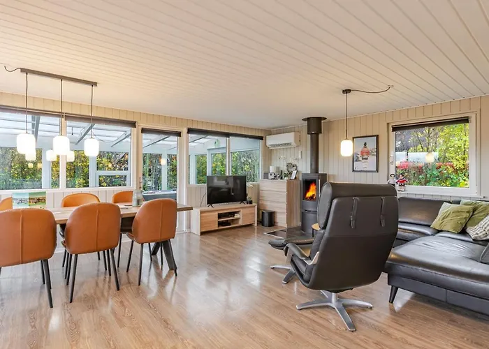 Holiday home Peder - 950m From The Sea By Interhome *